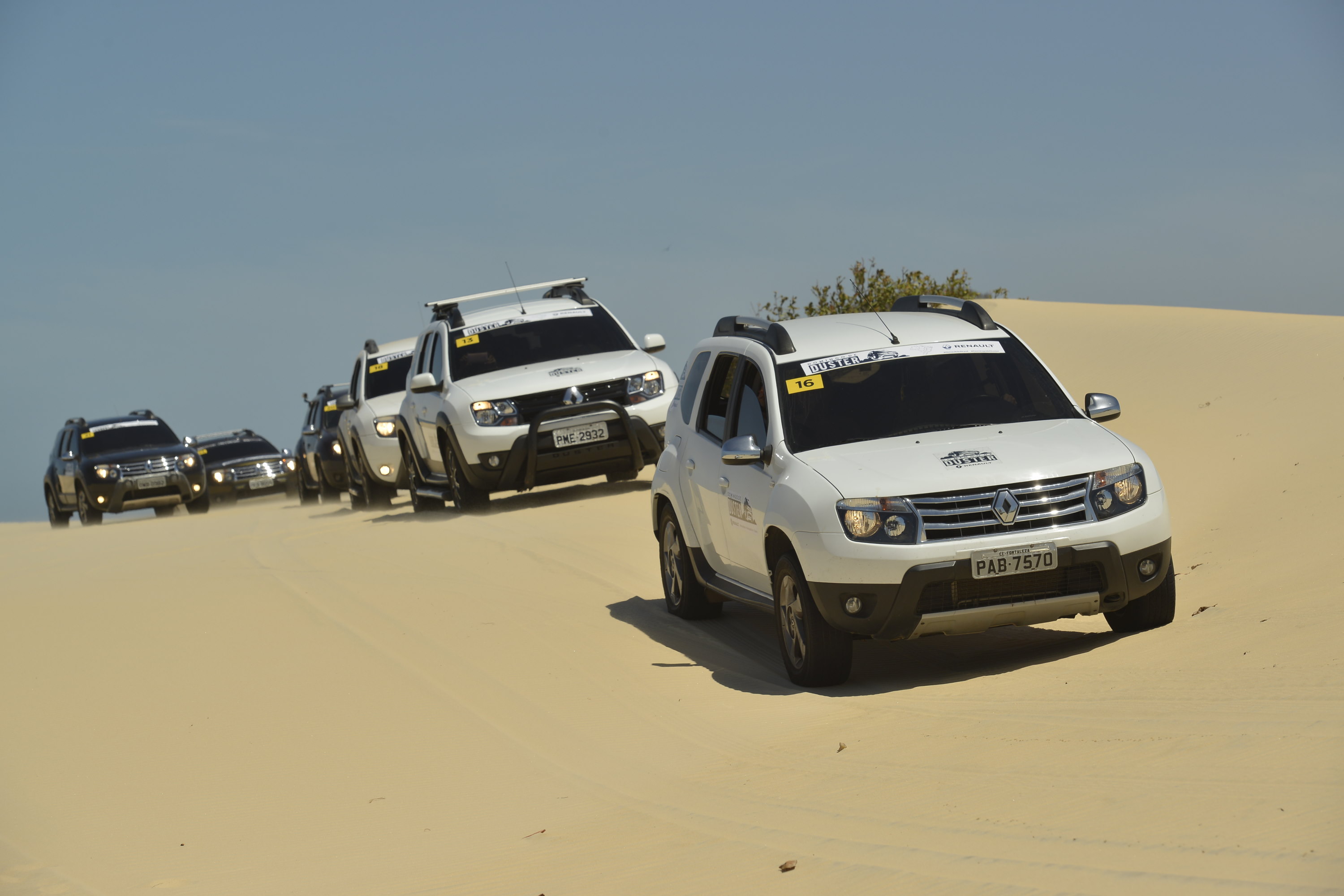 Domingo de Duster  Fortaleza out17 by Cacio Murilo.jpg